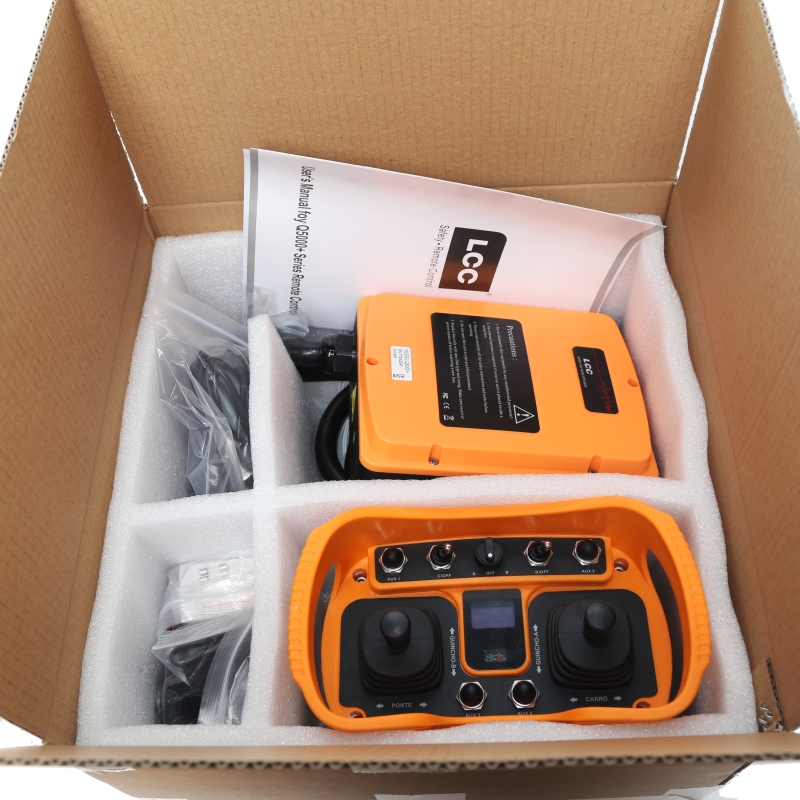 Telecomando senza fili industriale del joystick della gru a torre LCC Q5000+ di frequenza ultraelevata da 433 megahertz per l'attrezzatura pesante della gru